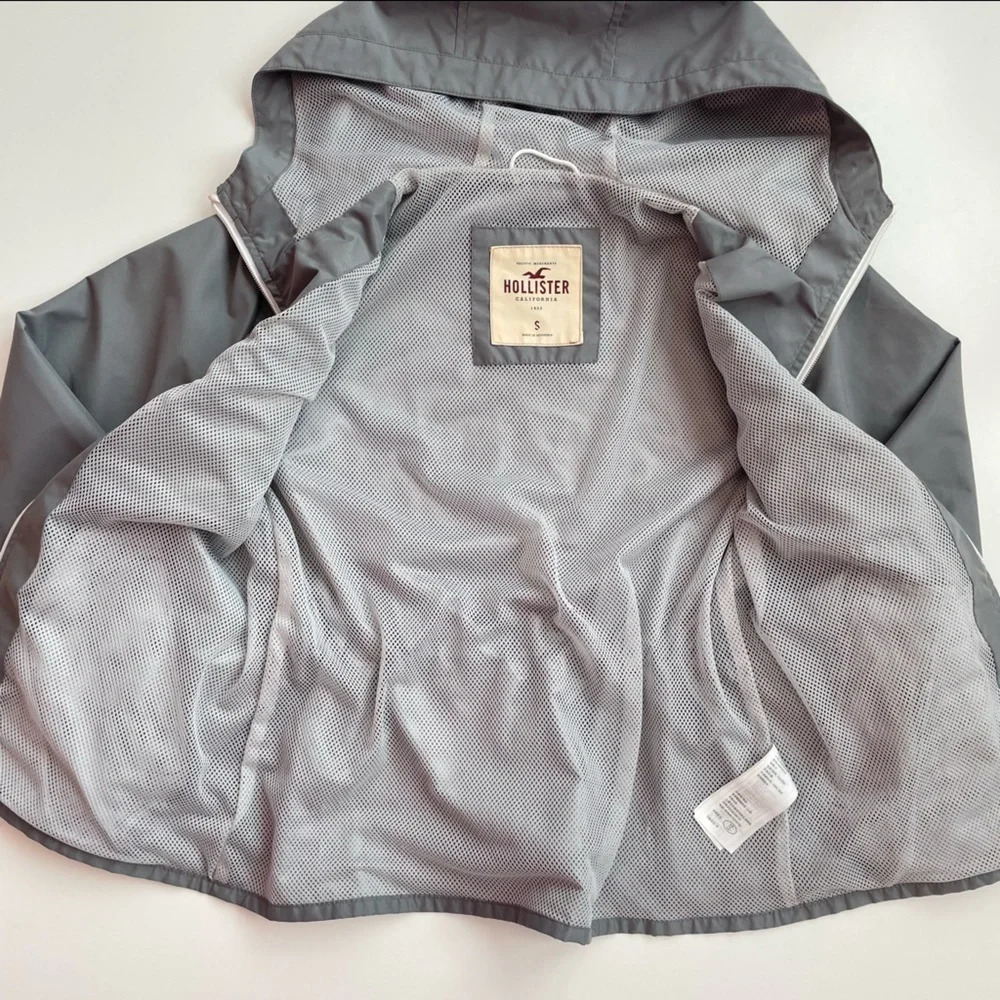 HOLLISTER Hooded Windbreaker Jacket Gray & White Size Small - Picture 7 of 10